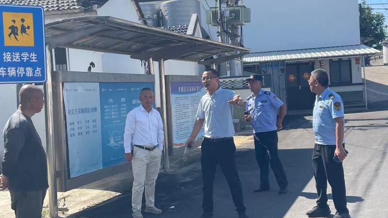淤溪学校小学部开展校车运行路线安全排查工作