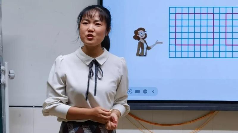 以“讲”启思，借“题”生花