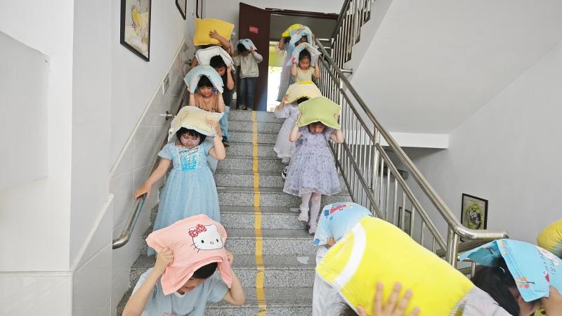 梁徐幼儿园：防震减灾，安全相伴